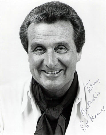 Patrick Macnee autograph