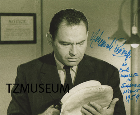 Nehemiah Persoff autograph